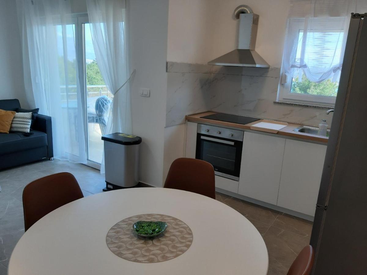 Gita Apartmani Čižići Exterior foto